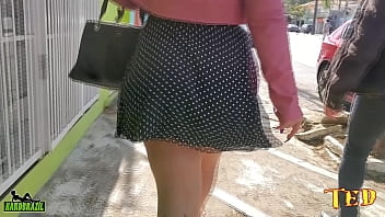 Preview 1 of Toyboy Mommy - Aquela bagun&ccedil_a a caminho da grava&ccedil_&atilde_o - Victoria Dias - Rob Carvalho