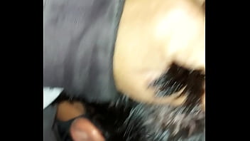 Preview 4 of Susy Blue Pss - Ronaldorgcw na uber,  pediu pra mama e paguei com uma leitada na garganta.