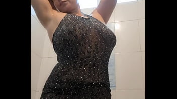 Preview 3 of Hohot Sex - me caliento en la ducha