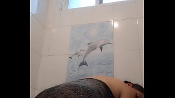 Preview 1 of Hohot Sex - me caliento en la ducha