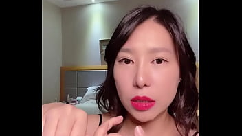 Preview 3 of Desk On Cam Skype - 【喷泉公园】如何寻找女生的快感点？