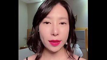 Preview 1 of Desk On Cam Skype - 【喷泉公园】如何寻找女生的快感点？