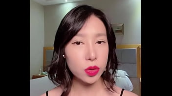 Preview 4 of Desk On Cam Skype - 【喷泉公园】如何寻找女生的快感点？
