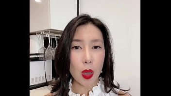 Preview 2 of Mom Bbw Porns - 【喷泉公园】偶尔软掉算阳痿吗