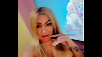Preview 3 of Grilhorsesex Com - Sola esper&aacute_ndote en camita