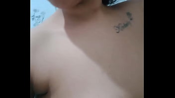 Preview 1 of Tamil Item Sex Videos - GOSTOSA TOMANDO BANHO EXIBINDO SUA BUCETA MOLHADINHA