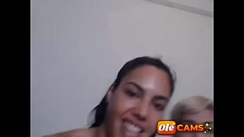 Preview 4 of Xxx Pulice Video - Olecams Apolonia y Amaranta Hank Part 4