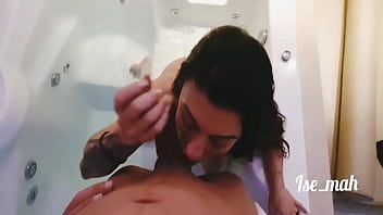 Preview 2 of Video Sunny Leone Xx3 - Ise mah , Bathtub blowjob by beautiful brunette