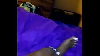 Preview 3 of Pornovirgen En Videos - DaFootGod suck CaramelFootGoddess Sexy Toes #3