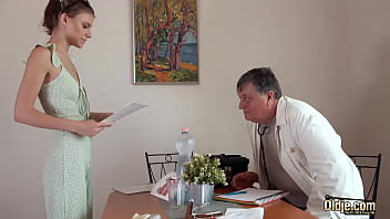 Preview 1 of B8g Kok - Skinny teen pussy fucked hard by fat old man