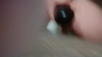Preview 2 of Son Watches Mom Fuck And Joins - Disfrutando con juguetes