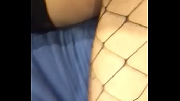 Preview 3 of Small Son With Step Mom - Se corre en mi culo