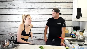 Preview 3 of Videos Da Tigresa Vip Mt - Ep 24 . Charotte Sins