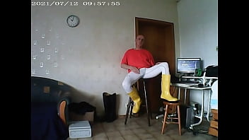 Preview 2 of First Time Tenager Sex - Auf dem Hocker f&uuml_r Tony goileglatze