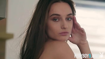 Preview 4 of Hot Gay Xx - Ukraine has the most beautiful women and Gloria Sol is my favorite