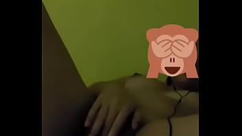 Preview 1 of Jovem Bien Dotado - Chubby filipina is begging for a cock
