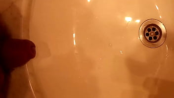 Preview 1 of Aleja X - pissing in sink