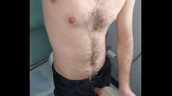 Preview 1 of Dance Erection - Punheta antes do trabalho