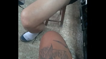 Preview 1 of Kenya Bitches Video - Sexo com o mec&acirc_nico part 1