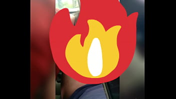 Preview 1 of Ariel Vs Sharini - Chupando no carro part 2
