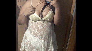 Preview 1 of Son Gave Mom A Ducking Massage - V&iacute_deo de verificaci&oacute_n