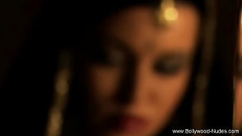 Preview 1 of Nun Amatur - Seduction Indian Style From Sexy Bollywood Moment