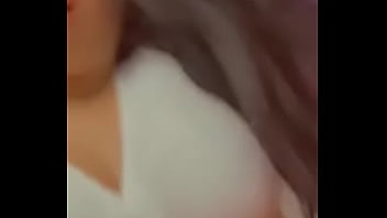 Preview 2 of Asamic Xxx Fac - Quede caliente despu&eacute_s de una videollamada