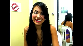 Preview 3 of Mobail Six Move Full - 06.10.2012 sophy v