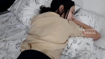 Preview 1 of Catteen Anik201 Pussy - Mi prima no va a clases para ir a mi casa a que le llene el co&ntilde_o de leche