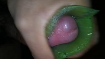 Preview 4 of Porn J Mac - Rica masturbaci&oacute_n con hojas de s&aacute_bila