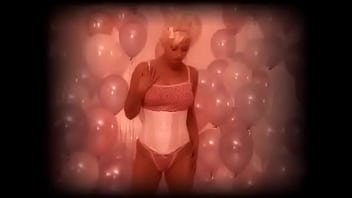 Preview 1 of Mature Melyssa - 99 Balloons and 1 Blonde