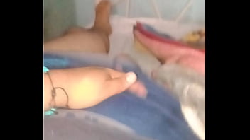 Preview 2 of Sunny Sucking Cum Out Xxxxx - Me masturbo bajo las cobijas
