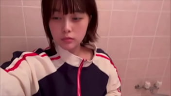 Preview 4 of Xvideos Sexsi - 【女子大生の休日の日のルーティン動画】試着室でオナニーして家で買ったジーンズにお漏らししました。
