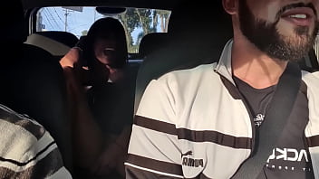 Preview 2 of Flm Porn Semi - FUI PEGAR MINHA AMIGA QUE CHEGOU DO RIO DE JANEIRO,  ACREDITA QUE ELA J&Aacute_ VEIO SEM CALCINHA PRA MIM PROVOCAR DENTRO DO CARRO! ANGEL DINIZZ - LEO SKULL