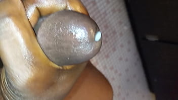 Preview 1 of Sleeing My Mmy - Carl jack off
