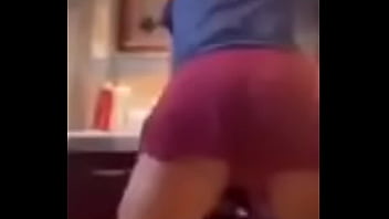 Preview 1 of 17eyar Girl Hot - I wanna shake it all over you like a slut