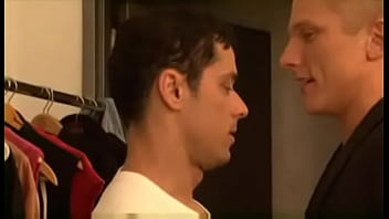 Preview 1 of Myanmar Thinzar Wint Kyaw Porn - Copy of Rafael fotografer - XVIDEOS.COM
