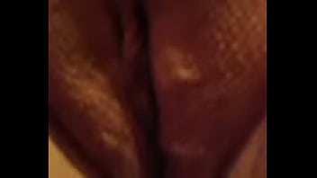 Preview 3 of Sunnyleone Pond Videos - la vagina de mi esposa