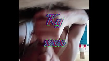 Preview 1 of Foto Butt - Ky Brushes the same thing with a plunger