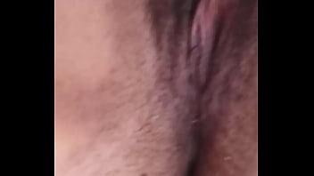 Preview 2 of Sex Iran Old - Minha buceta virgem toda molhada piscando