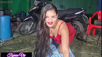 Preview 3 of 8year Saxi Gril - Tigresa Vip safado sensualizando antes de dar pra dois machos