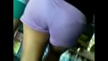Preview 2 of Ugandan Girl Showing Long Clits - CULONA PERUANA