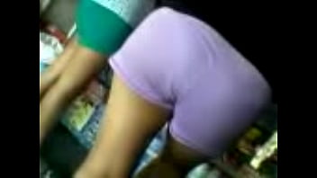 Preview 1 of Ugandan Girl Showing Long Clits - CULONA PERUANA
