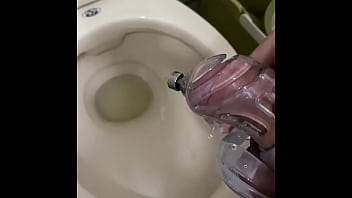Preview 1 of Garl Hostal Hot Sdxy - Pee and electric with Cock cage