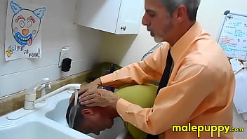 Preview 3 of Hot Xxx Fast Night Of Marriage - Stepson Jeff Drizzle got a sensual hair washing from his stepdad Richard Lennox