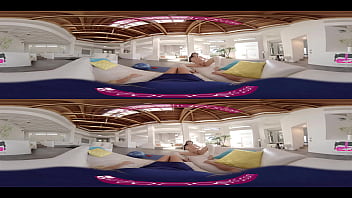 Preview 4 of Lezbiyen Sikisi - VR PORN-Big tits Latine Hot Yoga Class