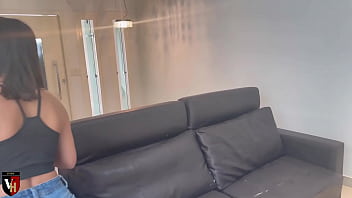 Preview 1 of Xxx Sni Livan Video Hd - Casada Traindo Marido Com T&eacute_cnico De TV