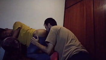 Preview 3 of P0rn Xnxx - Me disfruta en el sofa