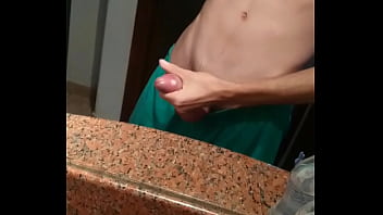 Preview 1 of Mom Found - Gozando no espelho