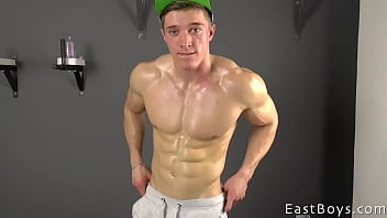 Preview 3 of Deshi Sexsi - Casting -Muscle Flex - Jerking off - Larry McCormick
